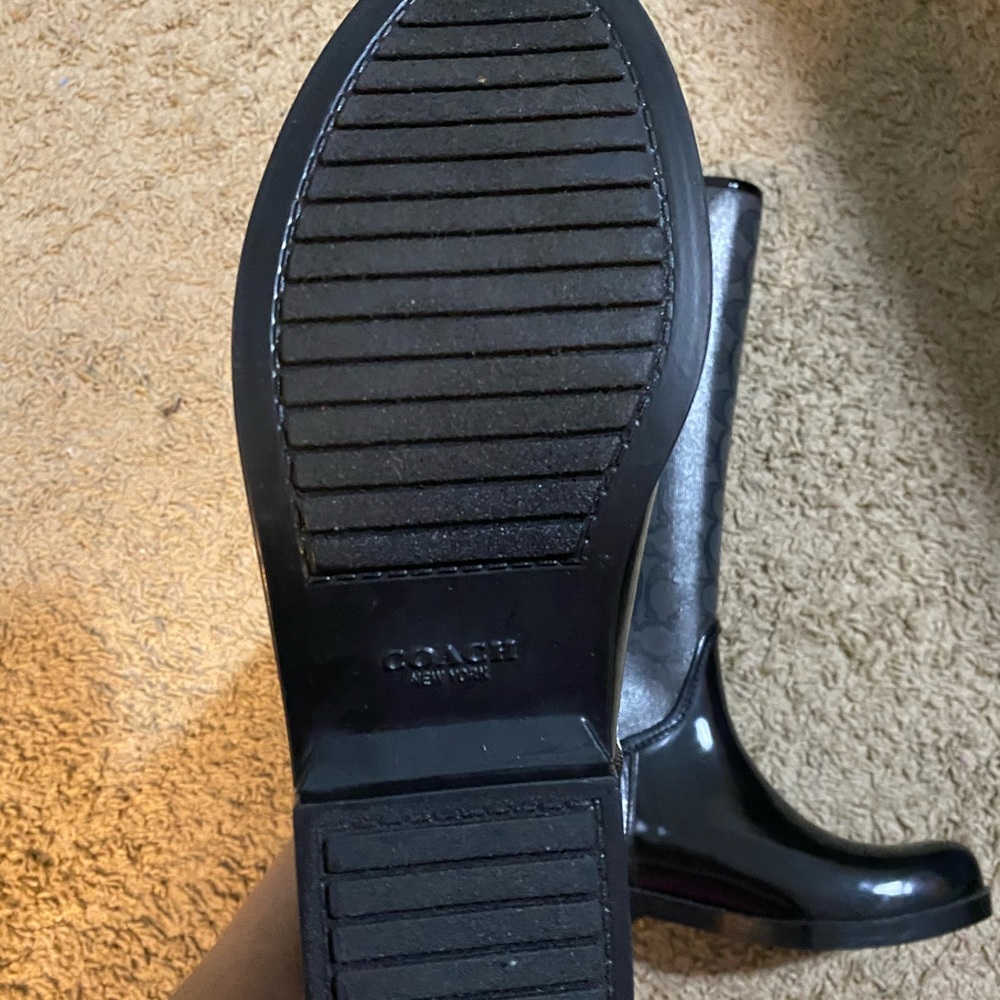 Coach rain boots size 6.5. New - Picture 4 of 4